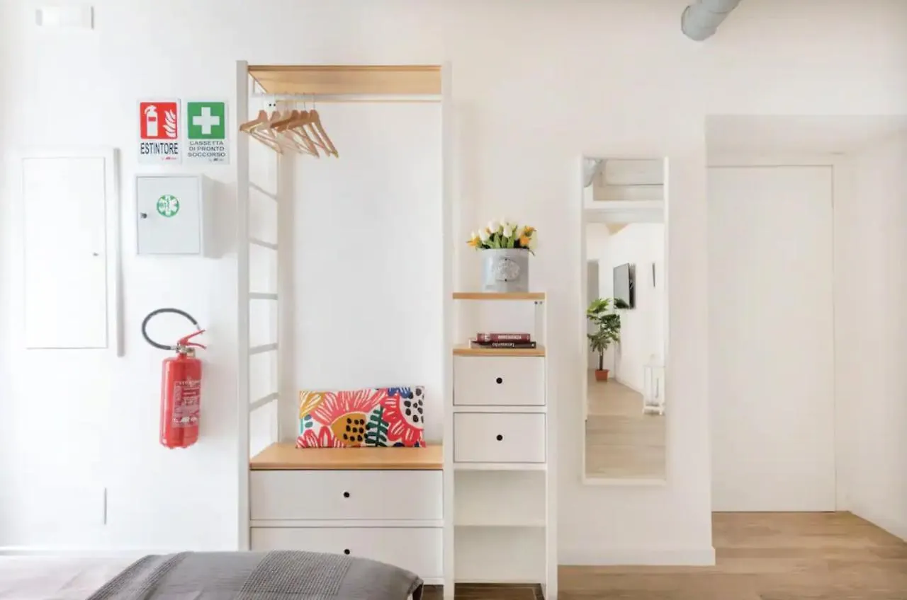 Apartment New-Big Honey Colosseum 4Bdr + 2Sofa Bed A/C Rome Italy